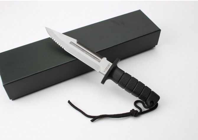 Refined imitation type 99 paratrooper knife