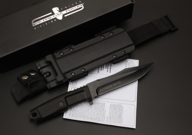 Italian Extreme Force Venom Bowie Fighting Knife (No. 2)