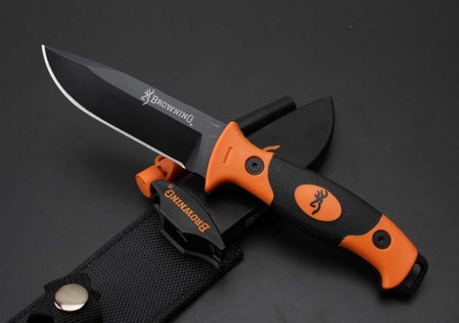 Browning--(202)The Ultimate Survival Knife