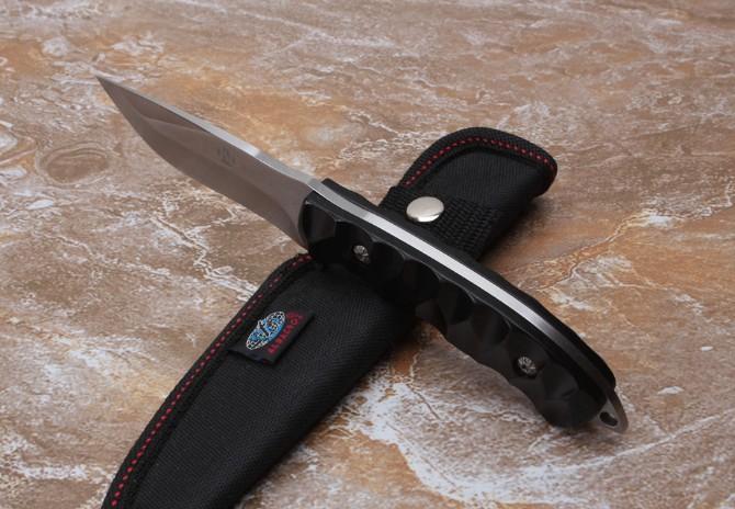 Bolt-M10 small hunting knife (unmarked)