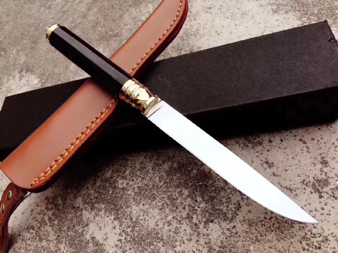 Korean style small hunting knife (ebony handle)