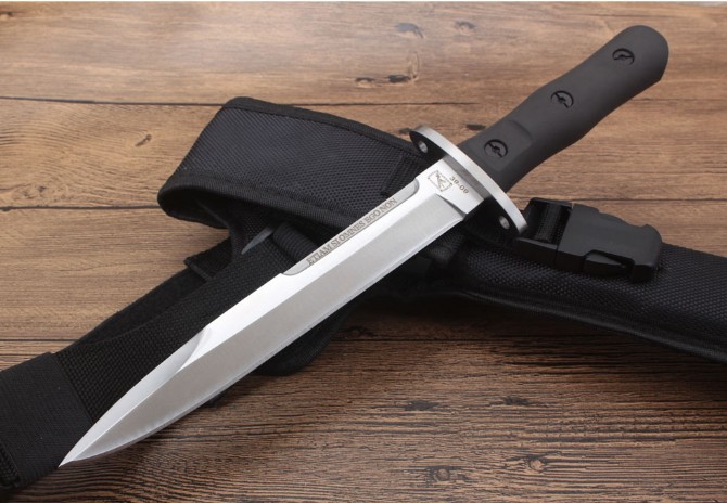 Refined imitation of Extreme Force 38-09 Commando Tactical Straight Knife (Sand Light Version)