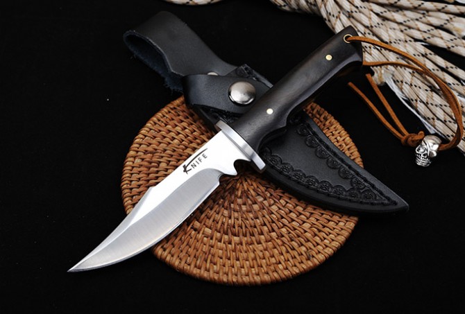 Gale high-end small hunting knife (black handle)