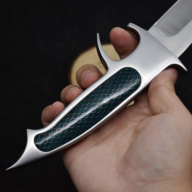 M390 Powder Steel-Shark Hunting Knife