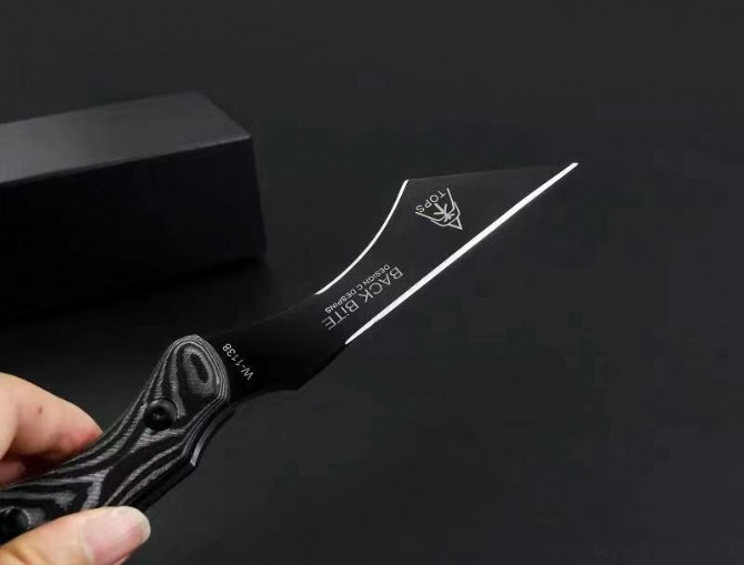 American Cutting-edge Tactical Back Bite Special Shaped Rain Blade Tactical Knife Tops Back Bite Styled Double-Edged Kni