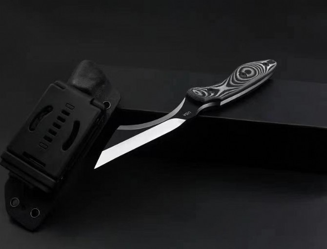 American Cutting-edge Tactical Back Bite Special Shaped Rain Blade Tactical Knife Tops Back Bite Styled Double-Edged Kni