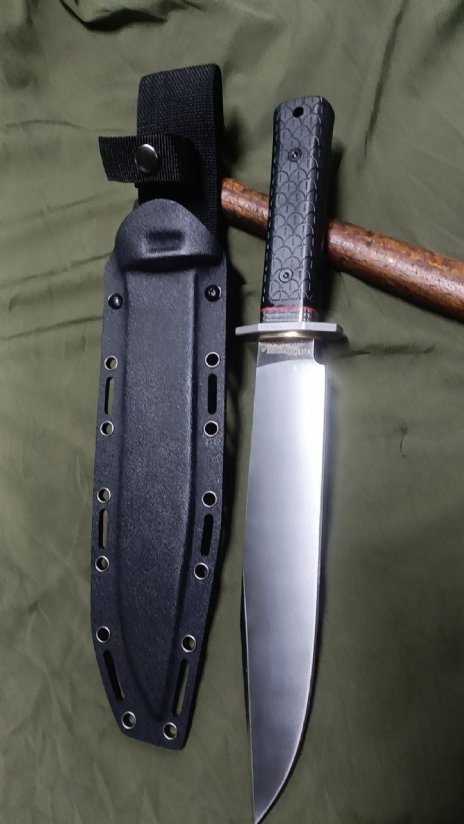 Cold Steel Dragon Scale Bowie Knife