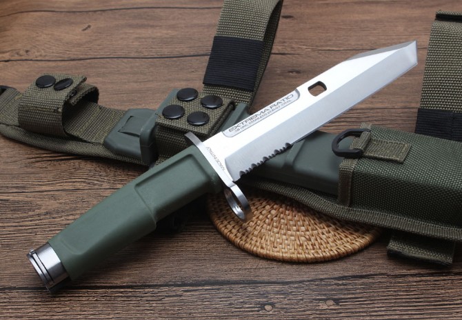 The most classic Afghan fulcrum bayonet of extreme force, white-edged multi-purpose bayonet (green handle, white-edged)