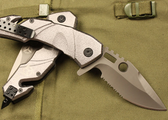 hot wheels tactical folding knife