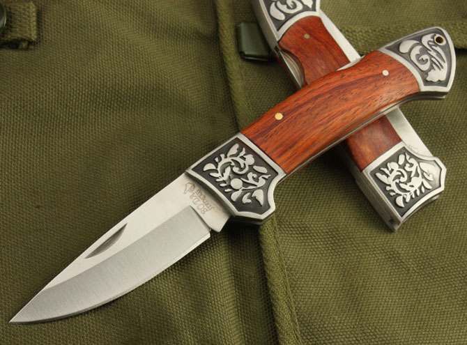 Thumb—Double-flower folding knife mahogany (0065)