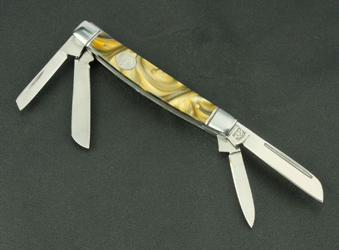 Foreigner's traditional four-opening knife