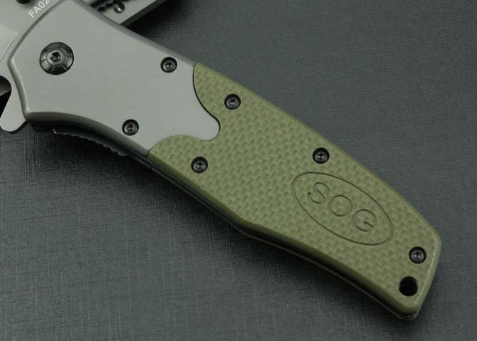 SOG-FA02 folding knife (military green and desert color handle)