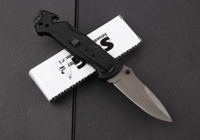 SOG-36 Folding Knife