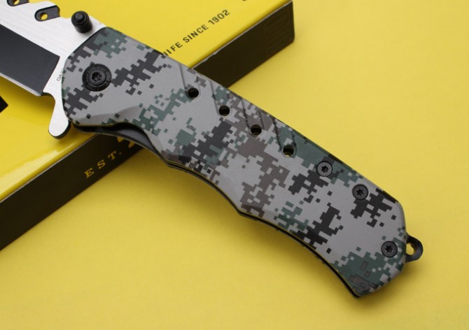 Buck DA-23 folding knife (shoe)