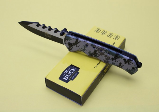 Buck DA-23 folding knife (shoe)