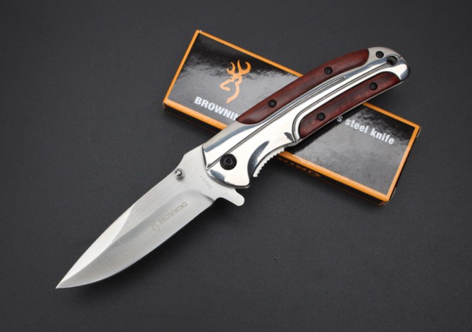 Brown DA43-1 quick opening folding knife