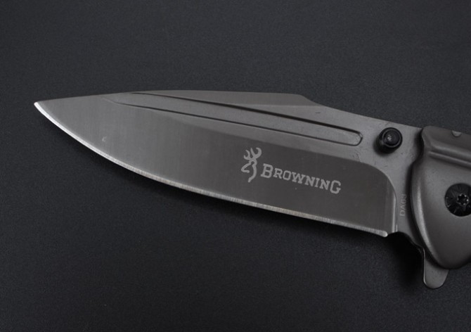 Brown DA-63 folding knife