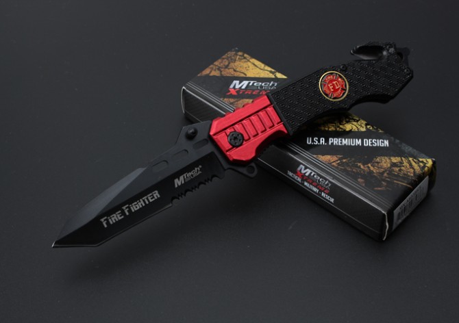 Cold Steel—229 survival knife (red and black handle)