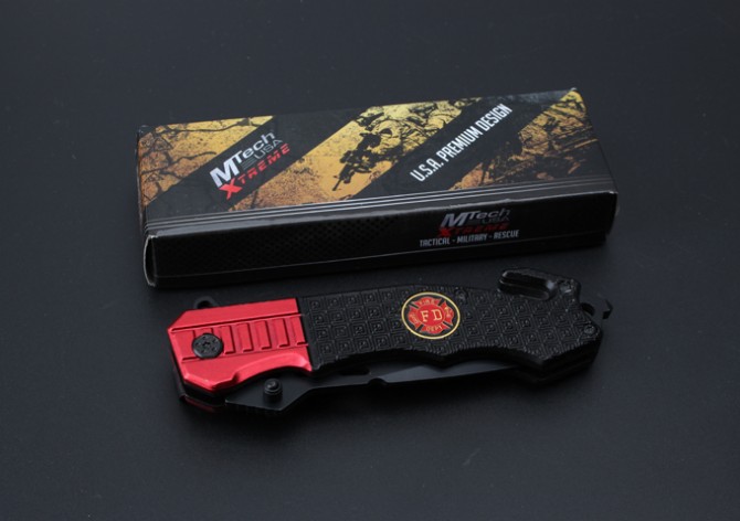 Cold Steel—229 survival knife (red and black handle)