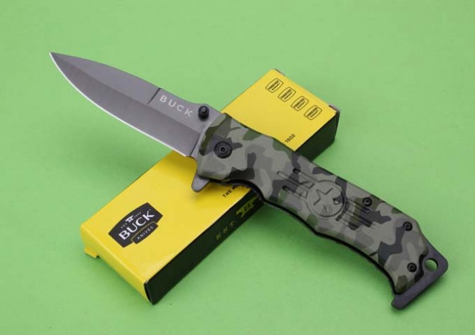 Buck DA-84 quick-opening folding knife