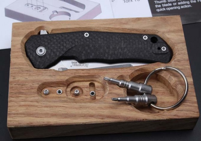 High quality steel lion titanium alloy pocket knife