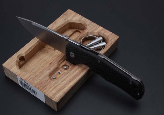 High quality steel lion titanium alloy pocket knife