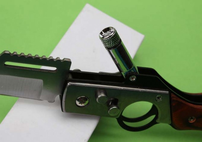 AK47 gun type jumping knife