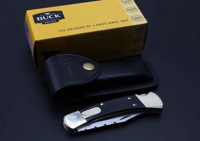 Buck 110 Back Lock Folding Knife (Pattern Classic Version)