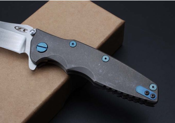 High quality zero error ZT0392 titanium alloy folding knife (sand version)