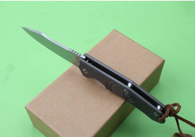 Thomas-City Hunter (titanium handle folding knife)