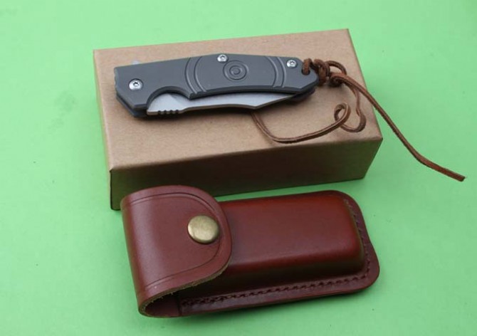 Thomas-City Hunter (titanium handle folding knife)