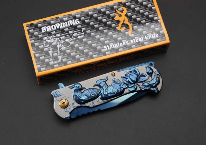 Browning-Embossed Yuanyang Quick Opening Folding Knife (Blue Titanium Version)