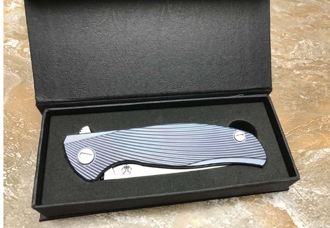 Icebreaker Titanium Handle Quick Opening Folding Knife (Bear Head)