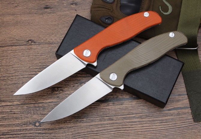 Bear head second generation folding knife (steel handle + G10)