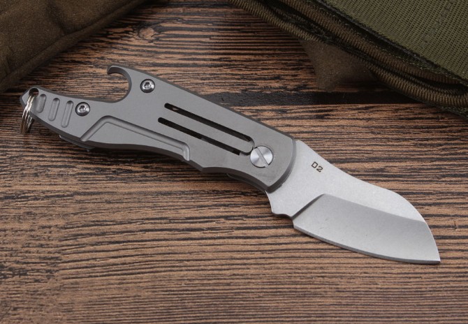 Tiger Shark titanium handle folding knife (D2 steel)