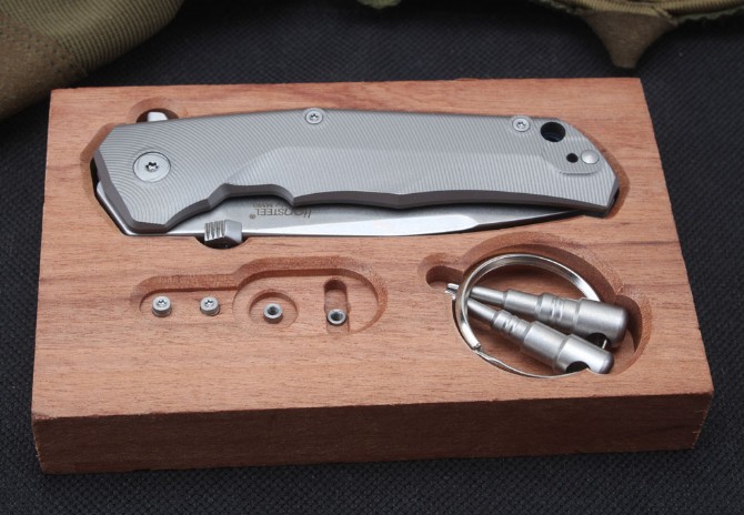 Steel Lion titanium alloy folding knife (packaged in wooden box with disassembly and assembly tools)