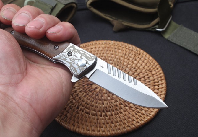 Silver Wolf-Quick Opening Folding Knife (D2 Steel)