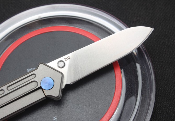 Harley-Titanium handle keychain pocket knife (D2 steel)