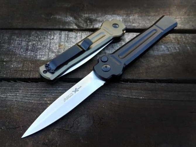 X-treme [AKC is the Italian Mafia] side jump knife