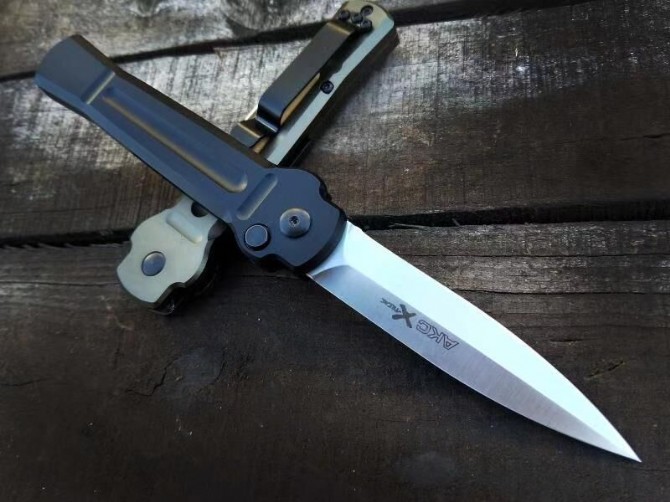 X-treme [AKC is the Italian Mafia] side jump knife