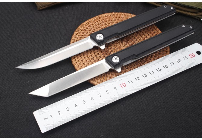 High quality retrograde D2 folding knife