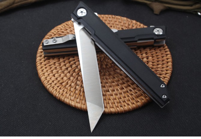 High quality retrograde D2 folding knife