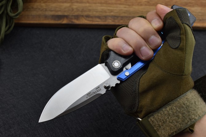 Customized version of M390 powder steel cold steel AD-15 tactical folding knife (carbon fiber handle)