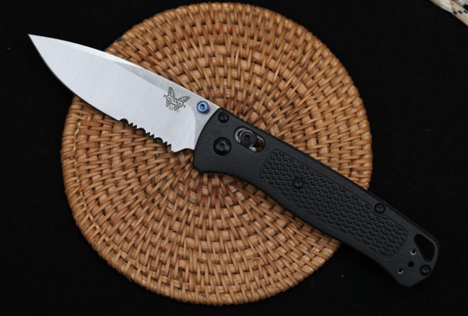 New version of butterfly 535 folding knife (black handle and half teeth)