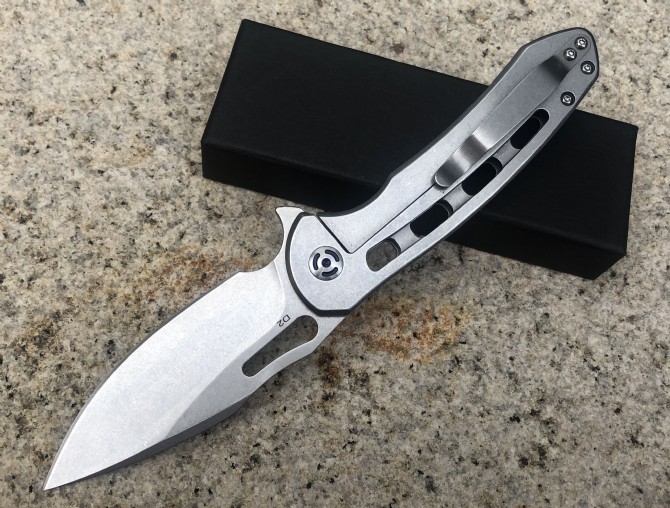 HQ2 folding knife