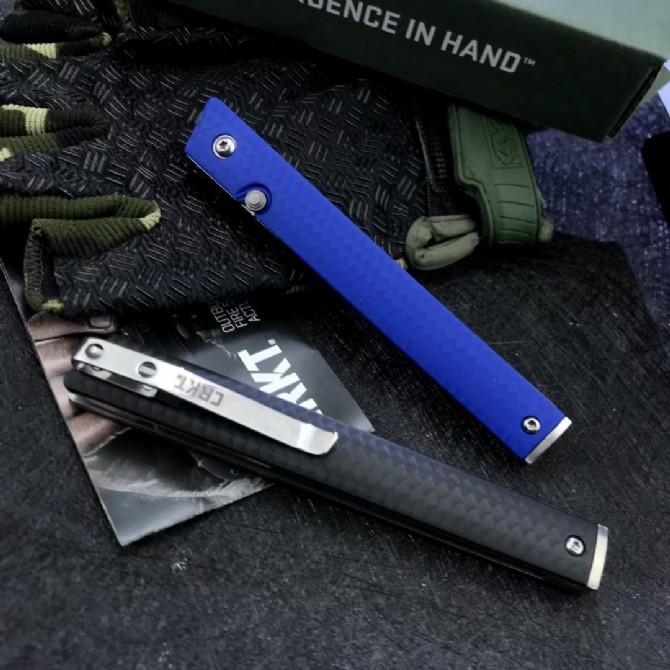 Columbia 7096 folding knife (bearing) blue handle and black handle two types