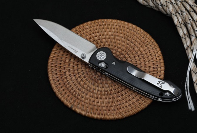 Butterfly 698 folding knife