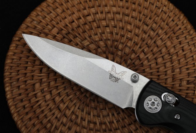 Butterfly 698 folding knife