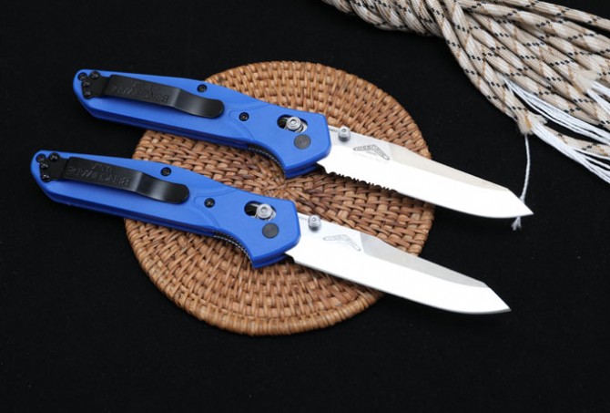 Butterfly 940 folding knife (blue handle, half teeth - full blade)