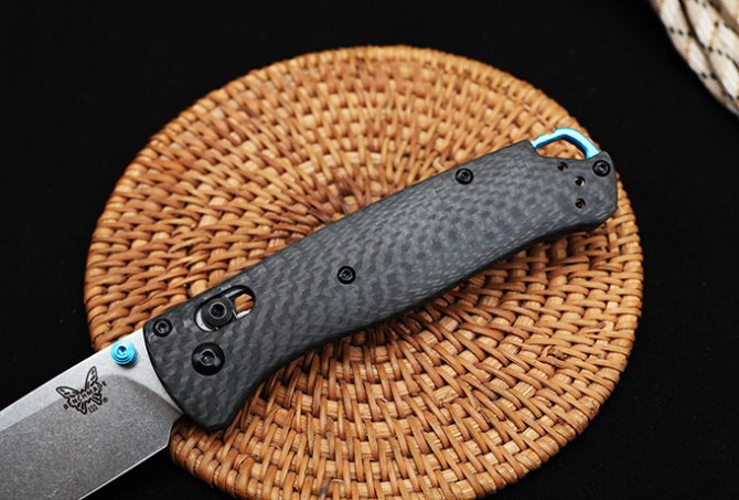 Benchmade butterfly carbon fiber 535-3 (white blade)